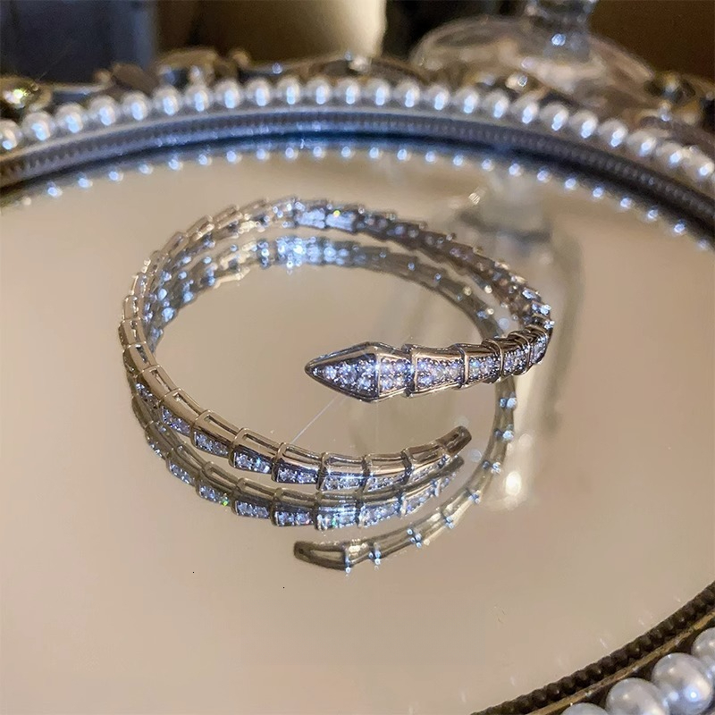 Luxury Brand Designer Jewelry Real Gold Plated Sweet Cool Style Snake Bone Bracelet For Women, Niche Design, Silver Color Full Zircon Snake Shape Adju