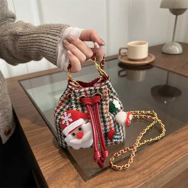 Christmas girls tweed check crossbody bagRetro high-end designfashionable versatile for wintercute stylish for little ladiesT251213