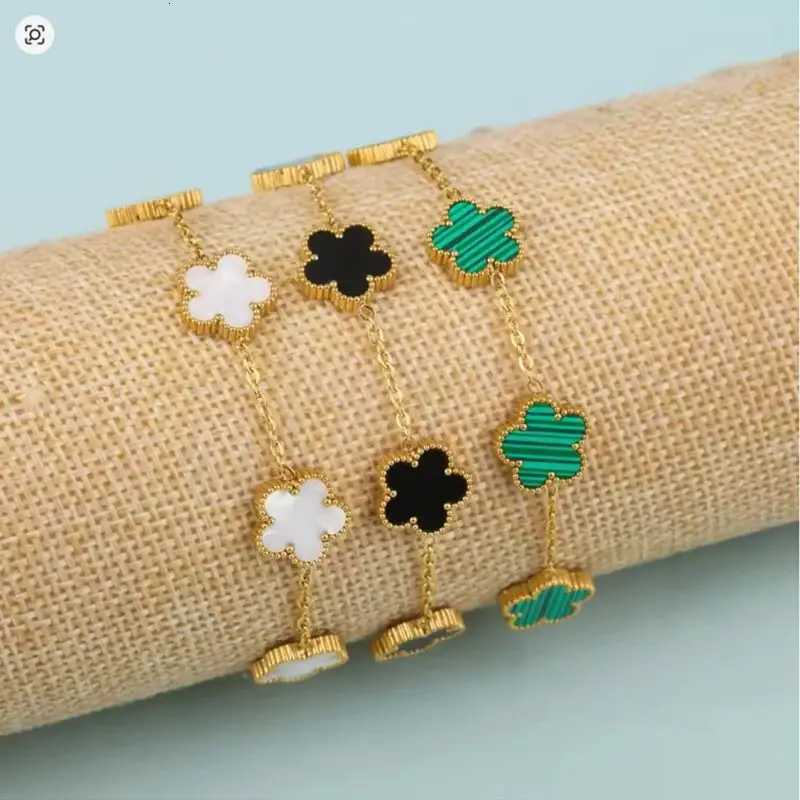 Fashion Lucky Five- Flower Stainless Steel s For Women Trendy Adjustable Party Birthday Daily Cute Jewelry M251213