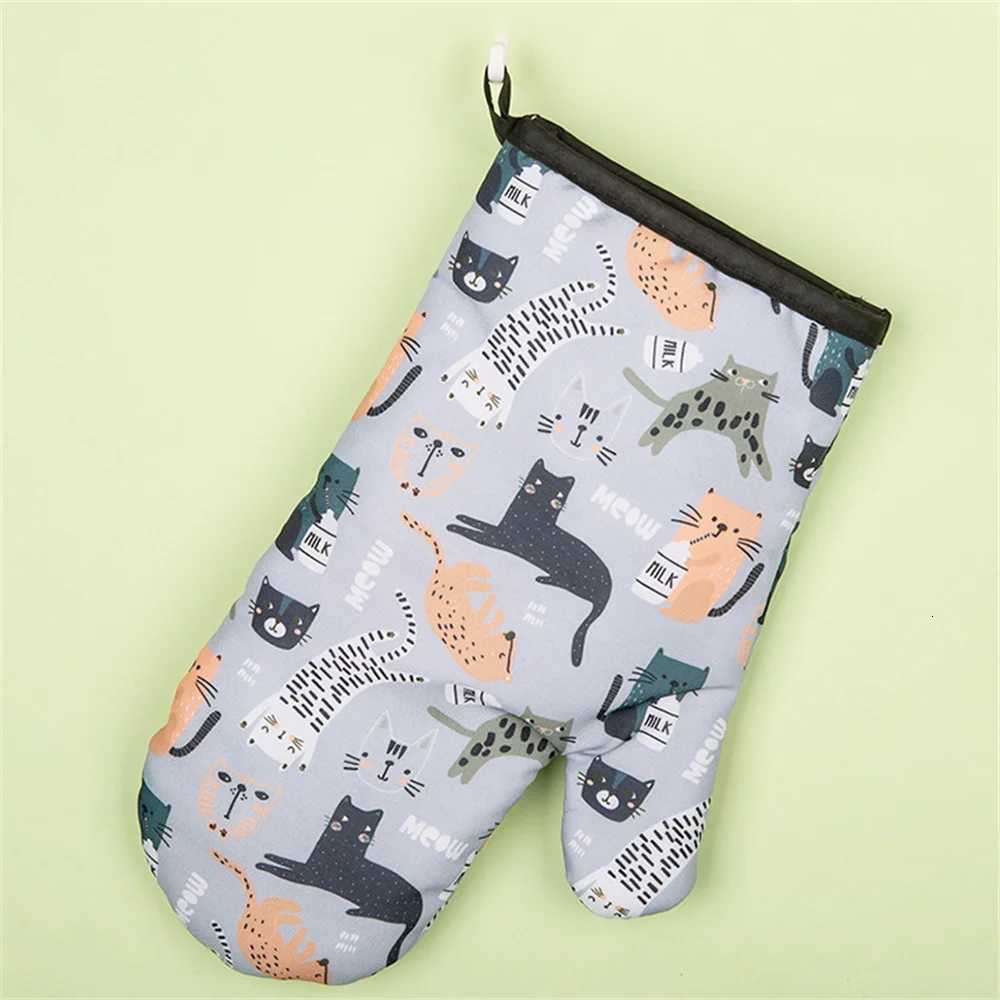 1/2pcs Microwave Mitts Gloves Anti-scald Heat Resistant Insation Non-slip Kitchen Scalding Tools Oven Mitts Baking Accessories H251212