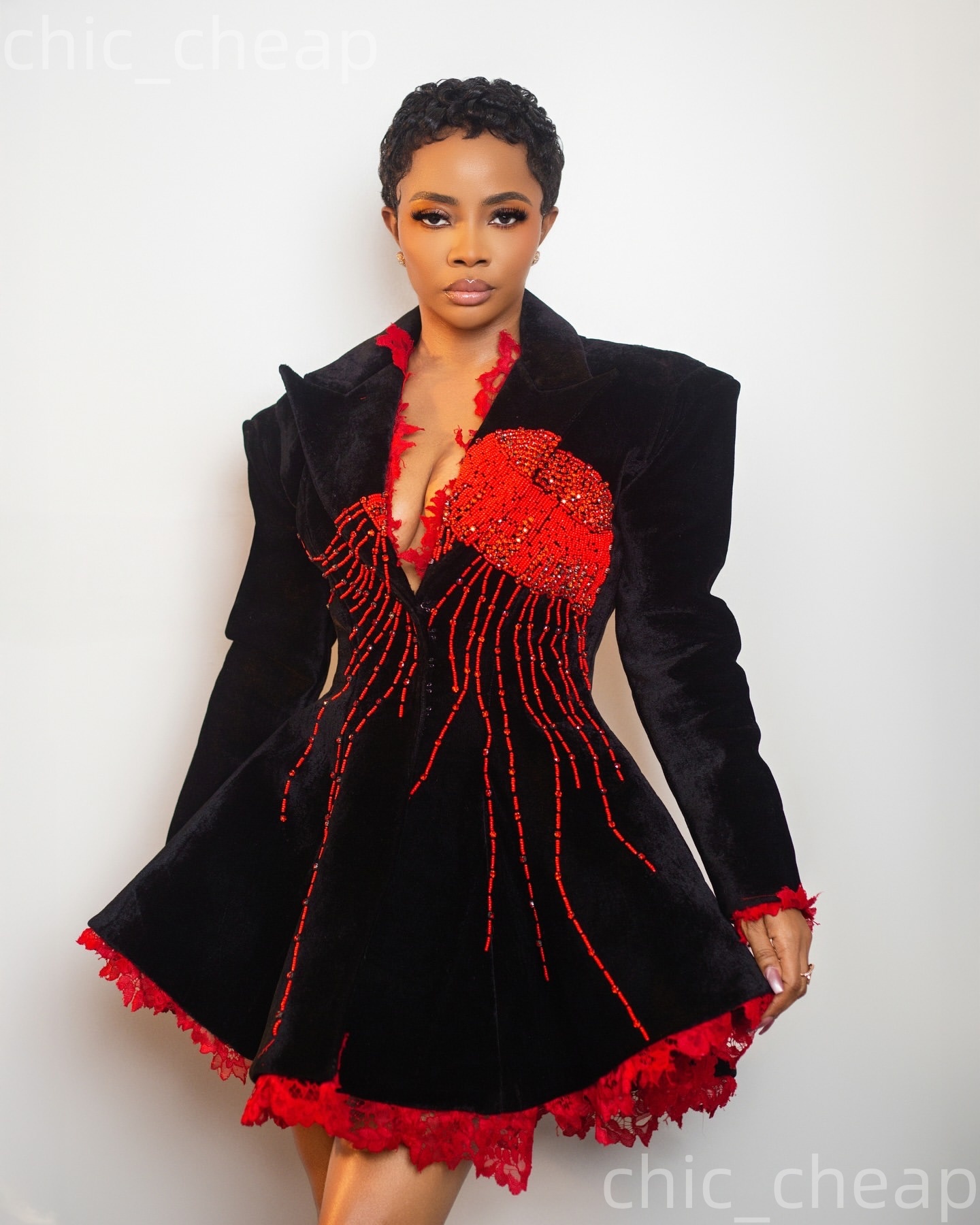 2026 Black A-line Cocktail Dress V-neck Lace Beaded Velvet Short Mini Graduation Homecoming Dresses For Special Occasions Sweetheart Gowns ZJ057