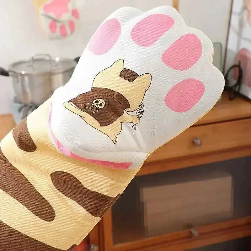 MicrowaveOven Gloves Cute Cat Paw Design Heat Resistant Non Slip Cotton Mitt Kitchen Baking Tool Insation Hand Protector H251212