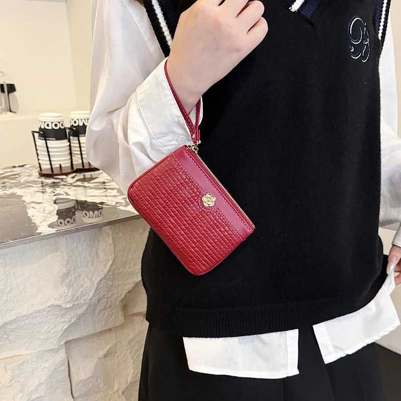 Wens Wristlet Wallet Small Card Holder Coin Purse with Wrist Strap Short Cpact Wallet for Cards C Y251213