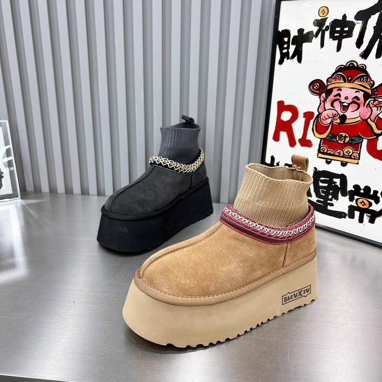 New Design Cotton Boots Winter Women New Fashionable thick-soled snow boots Sock boots Fleece Warm Height-increasing sponge shoes Cotton shoes free sh