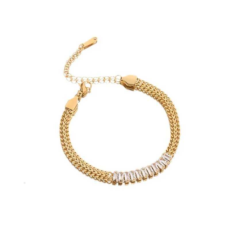 Womens Popular Zirconium Inlaid Clavicle Chain Double Layer Cuban Chain Stitching Zircon Pendant M251213