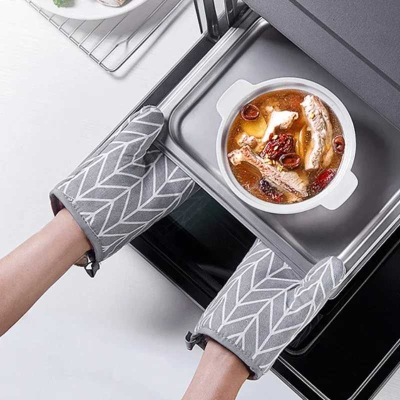 2Pcs Heat-insating Gloves Heat-resistant Microwave Gloves High-temperature Resistant Kitchen and Oven Gloves H251212