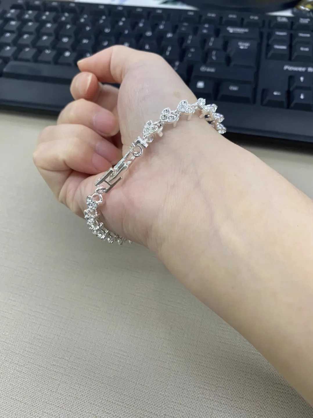 Luxury Roman Crystal Geometric Chain s for Women Trendy Goth Full Rhinestone Charm Bangles Wed Jewelry Accessories M251213