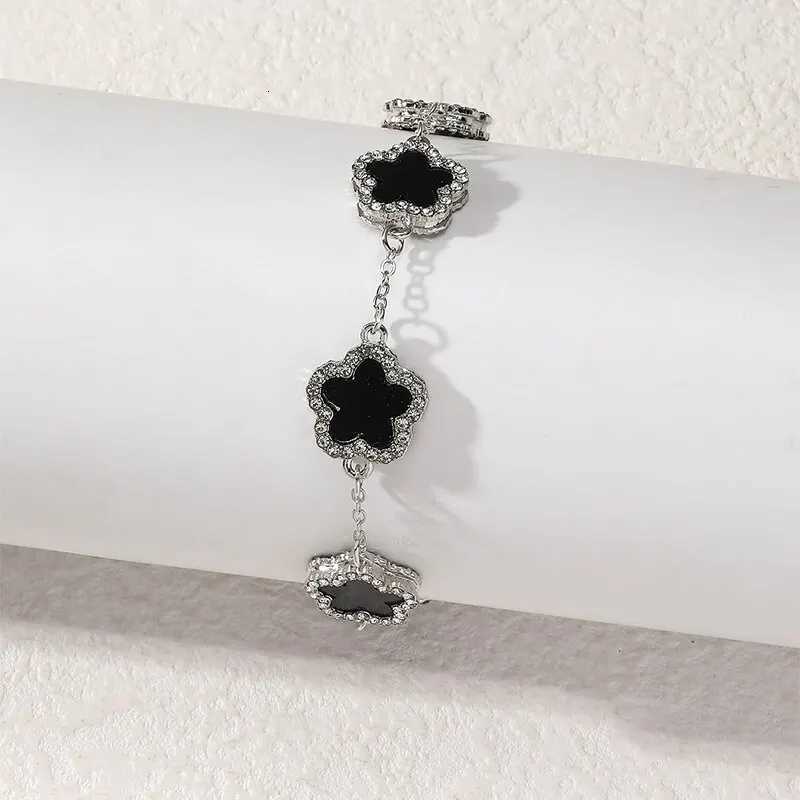 Flower Shape Multi Colored With Shiny Cubic Zircon Adjustable Chain Sweet luxury Style Personality Simple Design Jewelry M251213