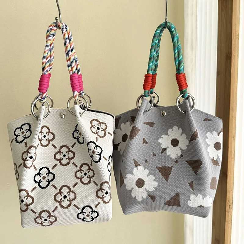 Womens Butterfly Knitted Bucket Bag Fashion Handbag Versatile Knitted Wrist Bag Shopping Handbag Cute HandbagT251213