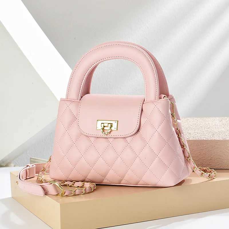 Womens Luxury Shoulder Bag High Quality Pu Leather Handbag Ladies Commuter Crossbody Bag Exquisite Small Square BagT251213