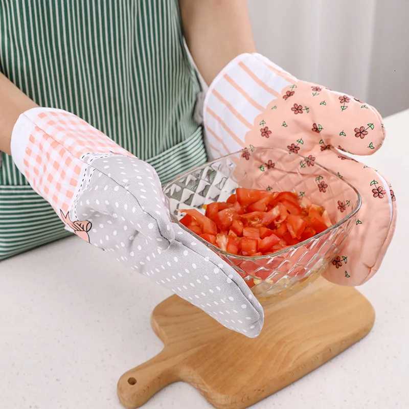 1Pc Insated Gloves Microwave Oven Baking Cute High Temperature Resistant Kitchen Heat-resistant Oven Microwave Oven Gloves H251212