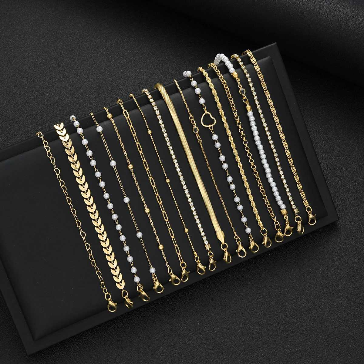 16pcs Minimalist Heart Pearl Rhinestone Snake Chain Set for Women Elegant Gold Color Dates Vacations Daily Wear Jewelry M251213