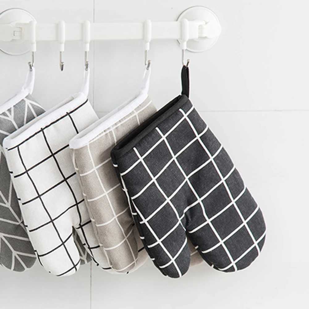 Oven Gloves Heat Resistant Kitchen Baking Gloves Microwave Oven Gloves High Temperature Resistant And Insated Gloves H251212