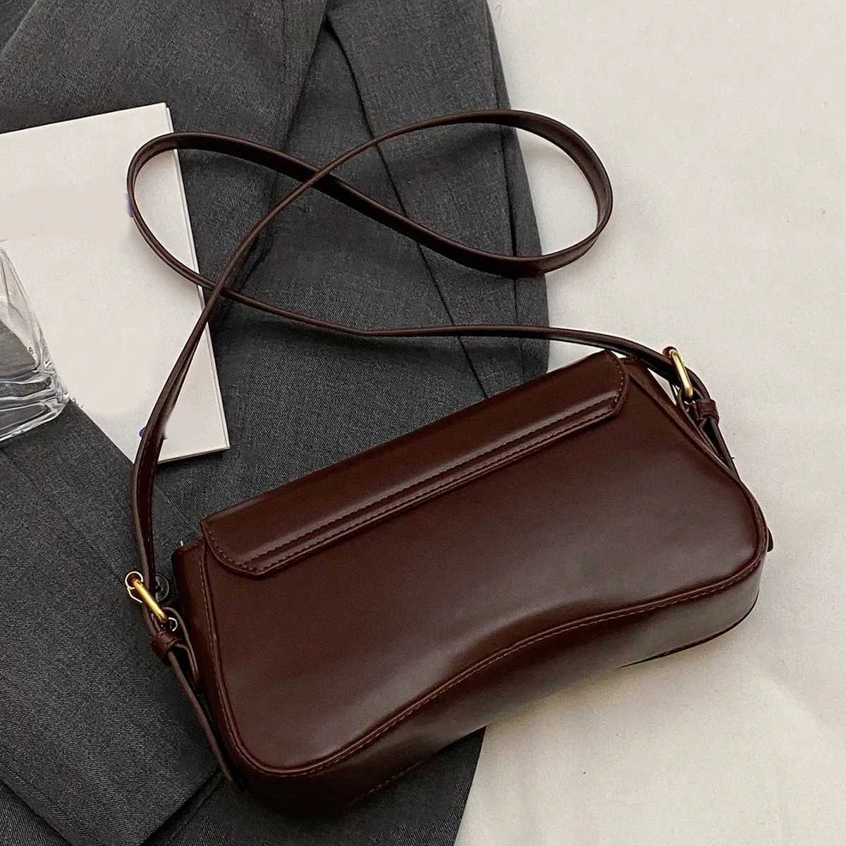 New style stylish and lightweight business casual simple temperament flip cover square bag suitable for commuting to workT251213