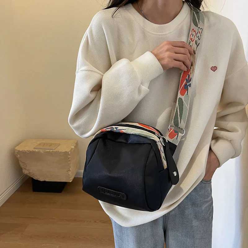 Fashion Crossbody Bags For Women Oxford Cloth Pillow Shell Shoulder Bag Large Capacity Travelling Casual Street Small Fabric BagT251213