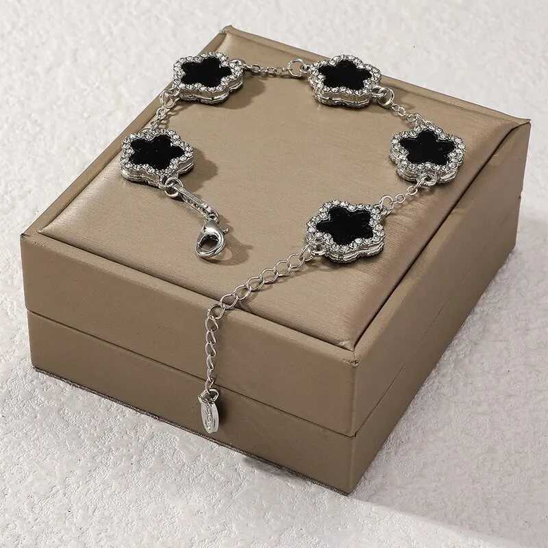 Flower Shape Multi Colored With Shiny Cubic Zircon Adjustable Chain Sweet luxury Style Personality Simple Design Jewelry M251213