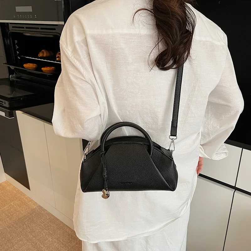 Korean Simple Small Buckets Bags for Women 2025 Trend Yellow Soft Leather Handbags Pleated Lady Crossbody BagT251213