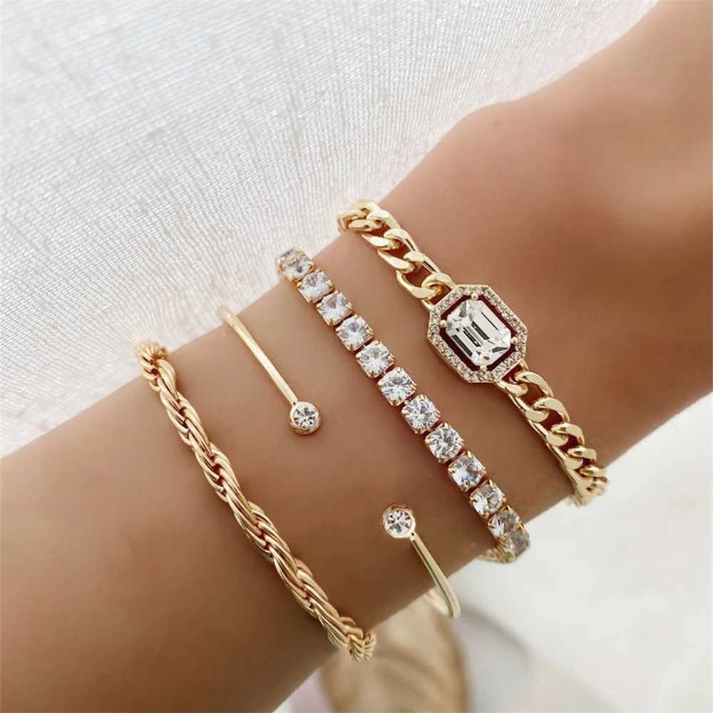 4Pcs/Set Rhinestone Decor Twisted Bangle Fashion Hollow Chain Layered Hand Geometry Simple Open For Women Birthday Gift M251213