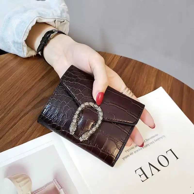 Dark coffee matte odile pattern exquisite metal buckle cpact wallet Y251213