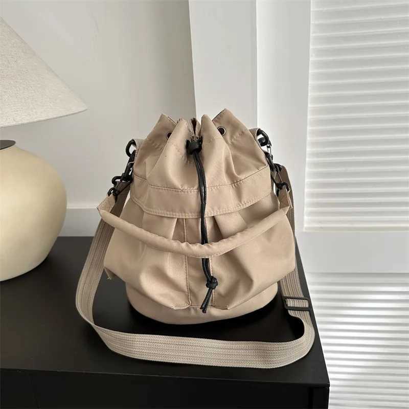 Fashionable Crossbody Bags for Women Shoulder Bag Large Capacity Oxford Women Bucket Bag Purse and Handbags BolsoT251213