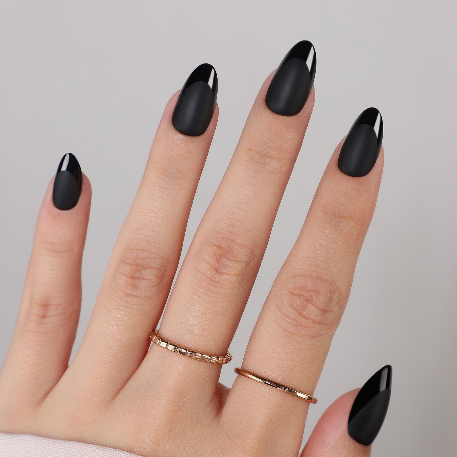 32pcs black french tip press on nails Matte Black Almond shaped reusable press-on nails for women and girls to wear at parties and banquets