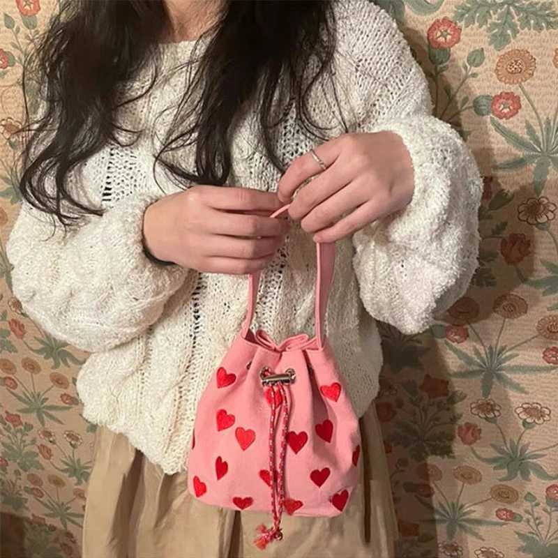 Womens Handbag New Korean Embroidery Heart Sweet Fashionable Versatile Handbags Mini High-capacity Cute Shoulder Crossbody BagsT251213