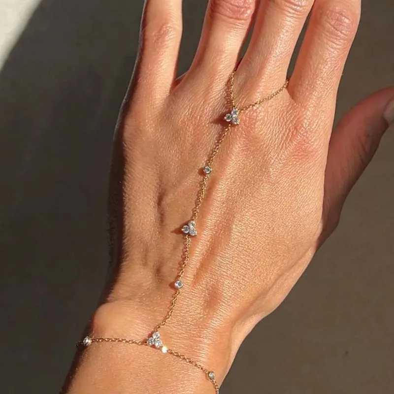 Luxury Metal Crystal Chain Finger for Women Simple Gold Color Zircon Geometric Hand Chain Wedding Jewelry Gift M251213