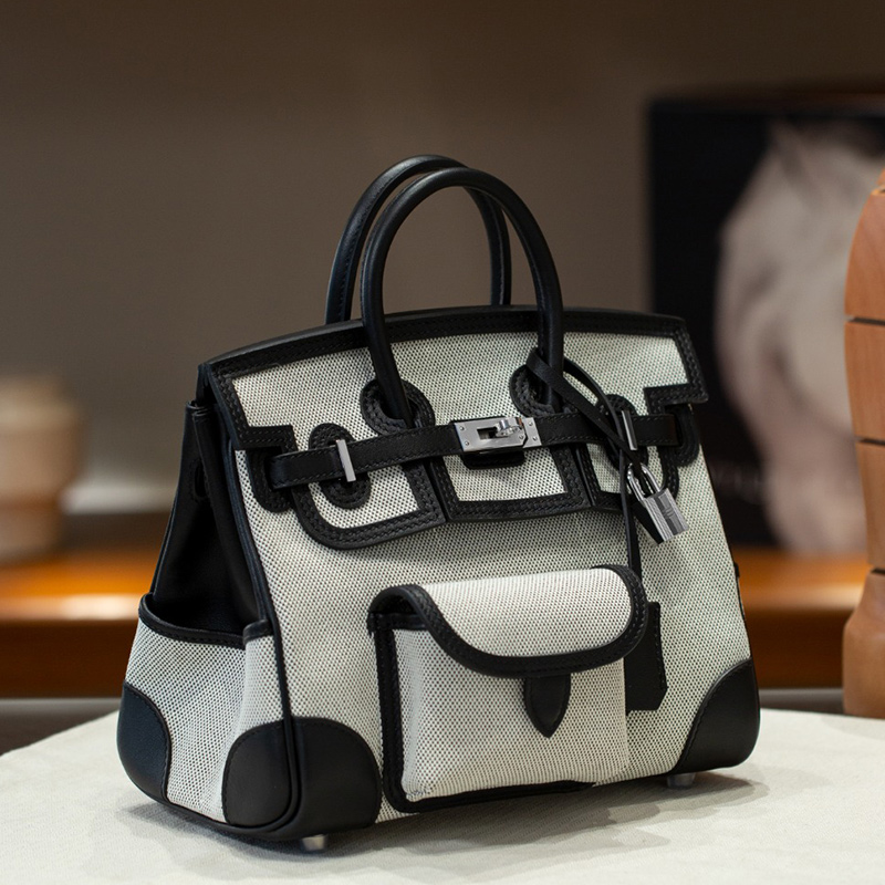 Designer Tote Bag Luxury Black White Canvas Leather Top Handle Totes Bags Silver Lock Designers Handbag For Women Office Daily Fashion Purse Handmades Sewing