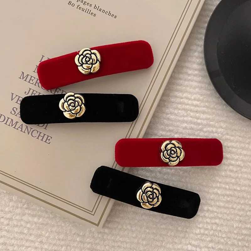 Vintage Gold Camellia Black Colour Velvet Hair Claw Clips Women Fashion BB Clips Hairpin Bangs Clip Girls Hair Accessories Gifts Y251213