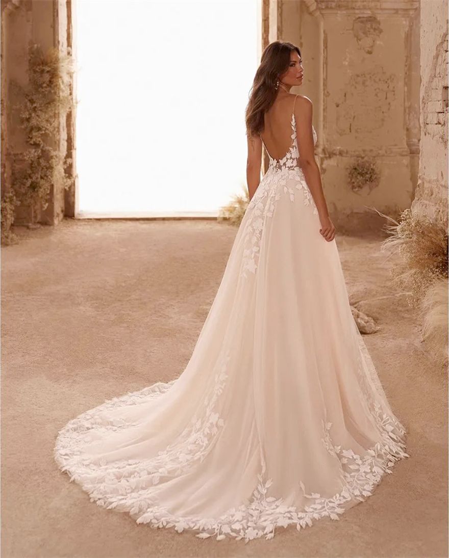 Spaghetti Straps Glitter Wedding Dresses V-Neck Tulle A e Dress Applique Backless Bohemia Lace Bridal Gowns Plus Size for Bride D13 ZD19