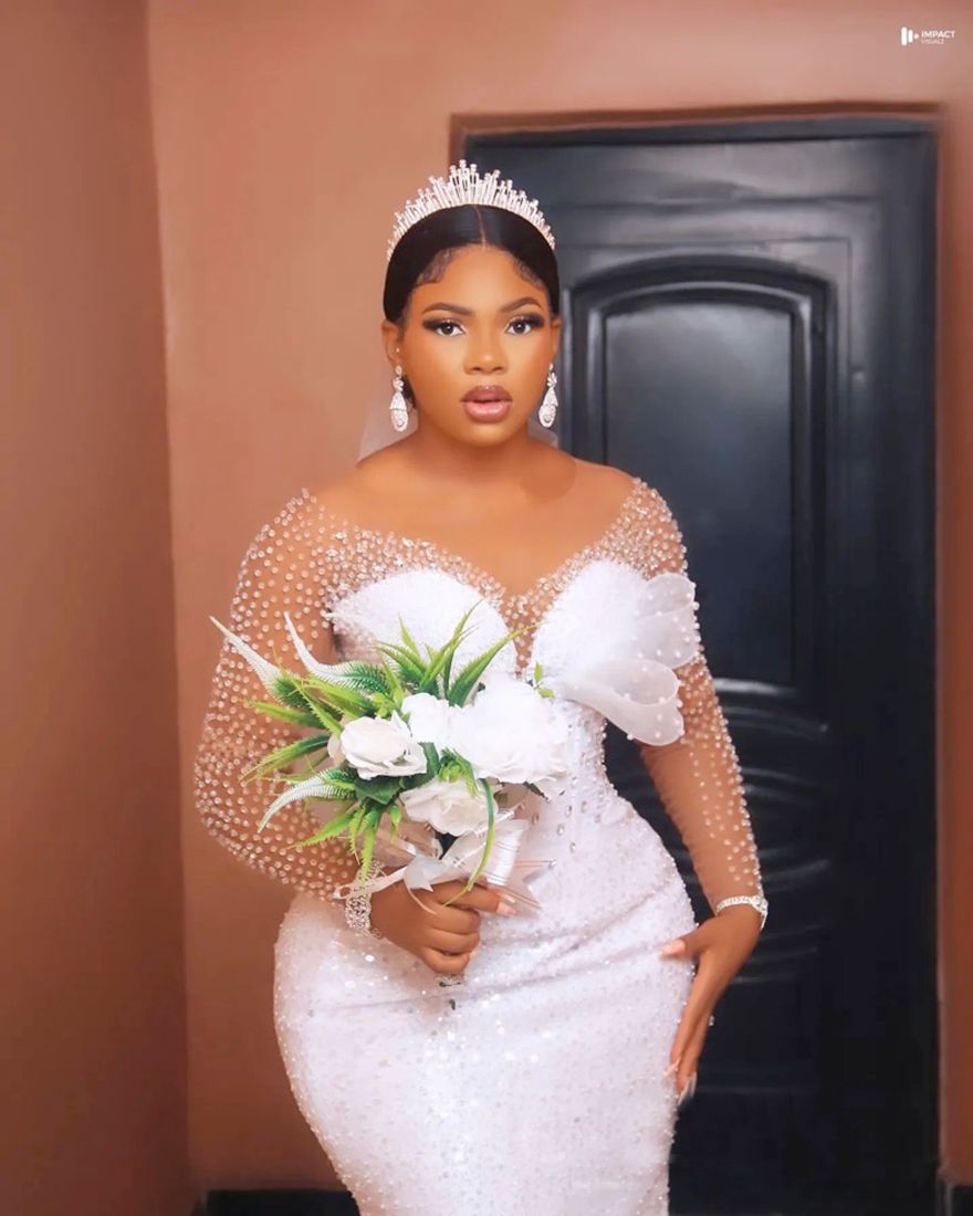 Arabic Aso Ebi Plus Size White Mermaid Wedding Dress Beaded Crystals Sequined Luxurious Bridal Gowns Robe de mariee D13