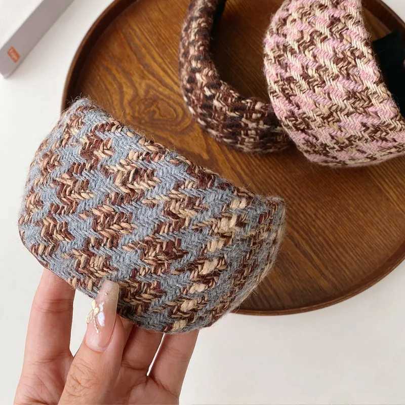 1 Piece of French Retro Wide Edge band for Dating and Cmuting with A Stylish and Versatile Structure Y251213