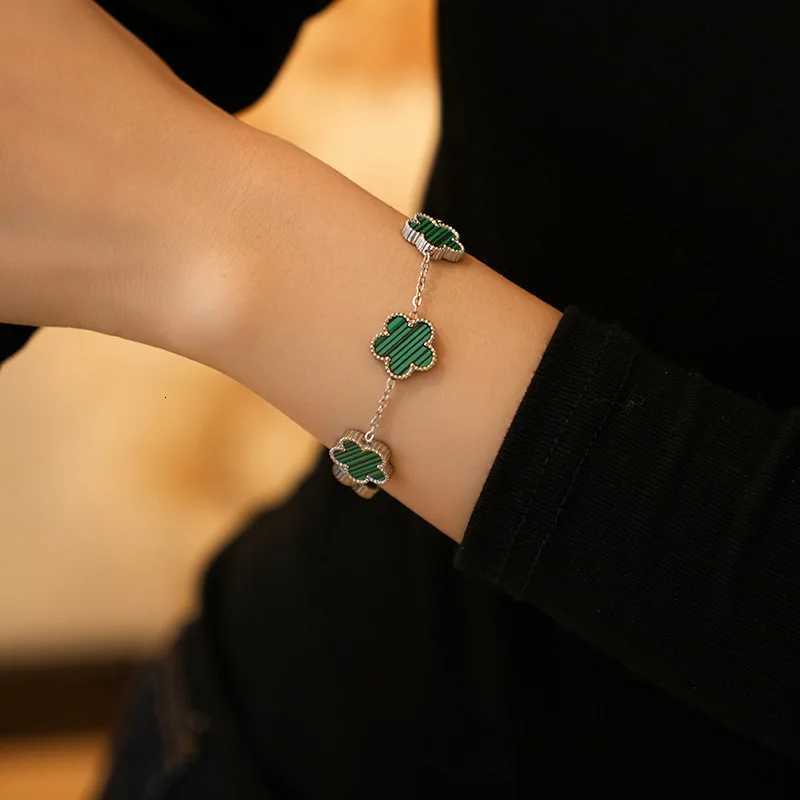 316L luxury StainlESS Steel High-Quality Enamel For Women Gold Color Five Flower Petals Charming Bangle Jewelry M251213