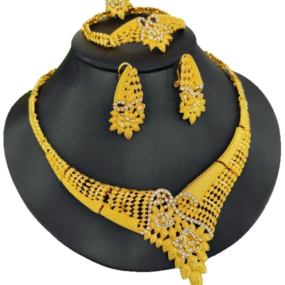 Dubai Gold Color Jewelry Set For Women Classic Bow 18K Gold Plated Necklace Set Earrings Bracelet And Ring Trending 241107