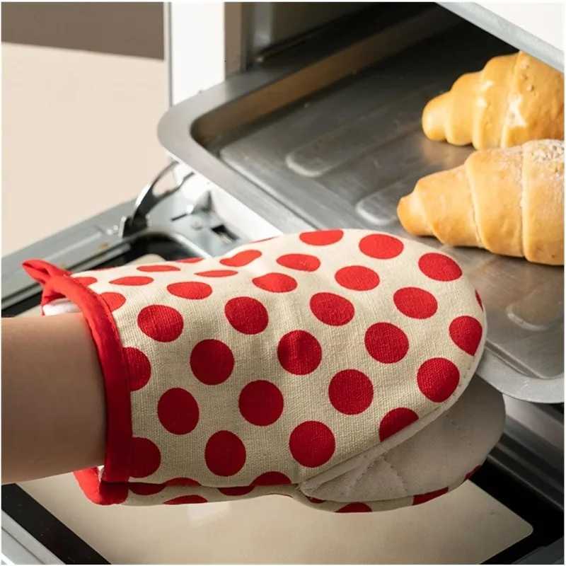 Heat-Resistant Oven Gloves Japanese-style Stripe Mini Oven Mitts Baking Gloves with Hanging Loops Hot Gloves for Cooking H251212