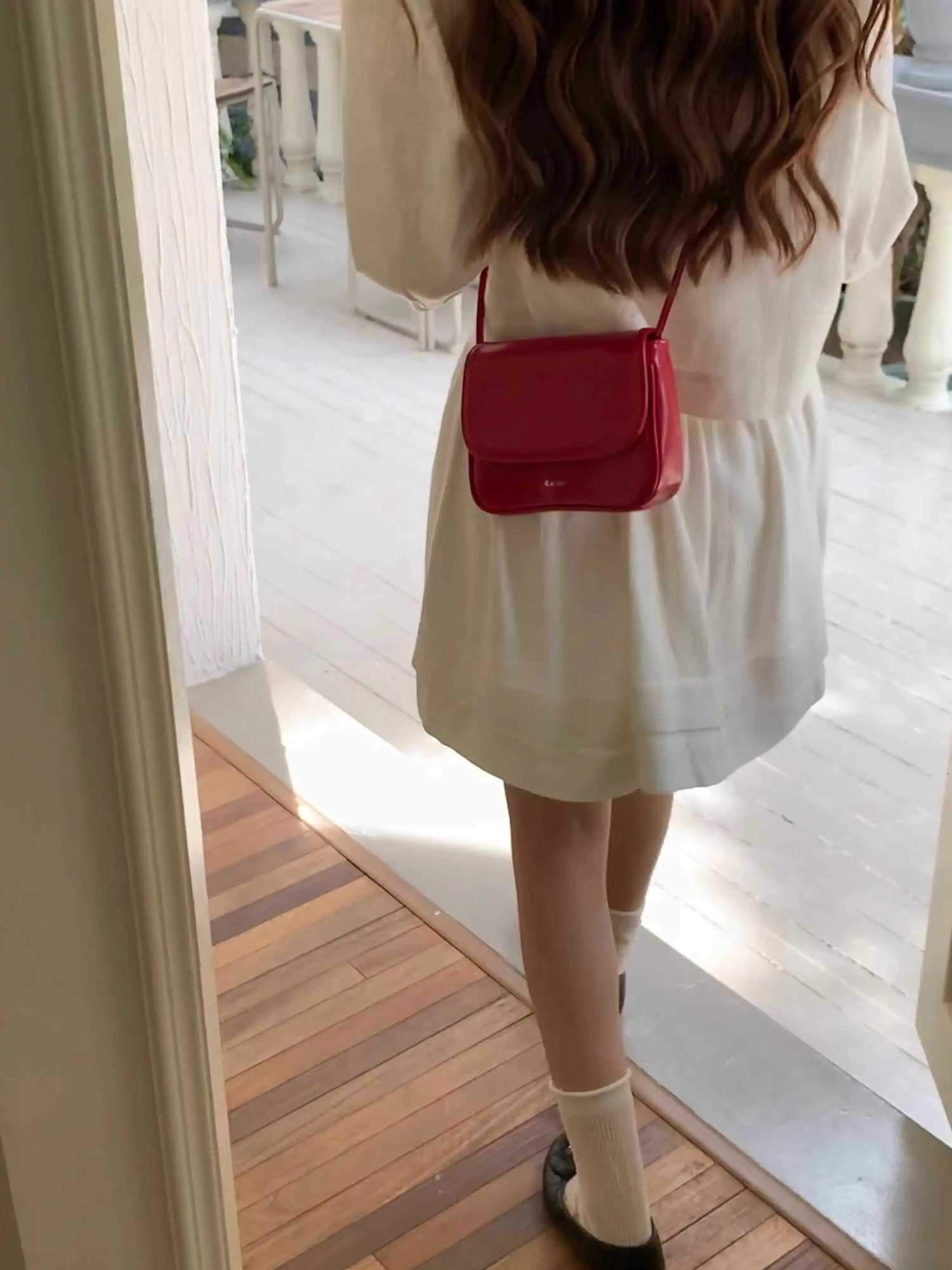 Women Mini Red Cross Body Bags Korean Casual Fashion Patent Leather Purse Versatile Solid Color Girls PU Shoulder BagT251213