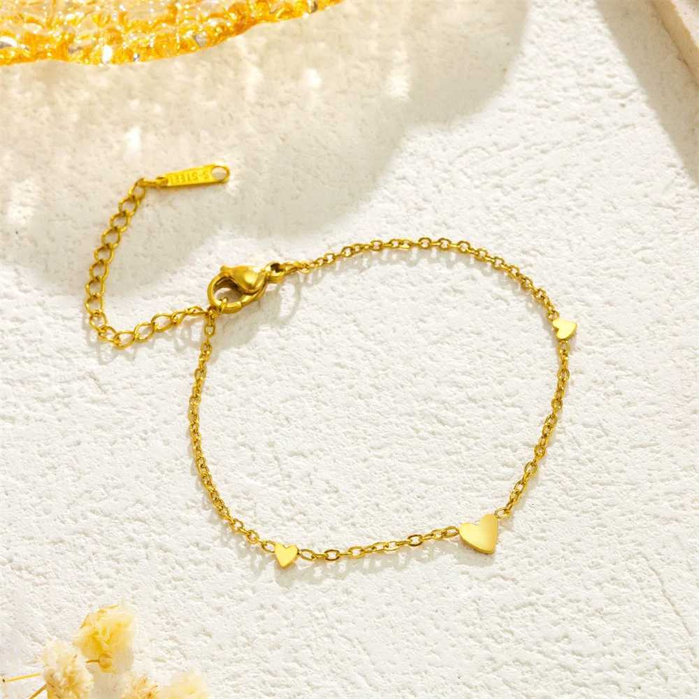 Punk Tiny Small Chain Link Female Gold Color Stainless Steel Heart Charm s for Women Jewelry Gift Braclet 2025 M251213