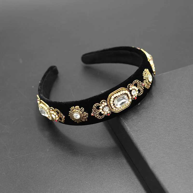 New fashion simple baroque band r beads metal wer rhinestone geetric ladies pr catwalk haiand 776 Y251213