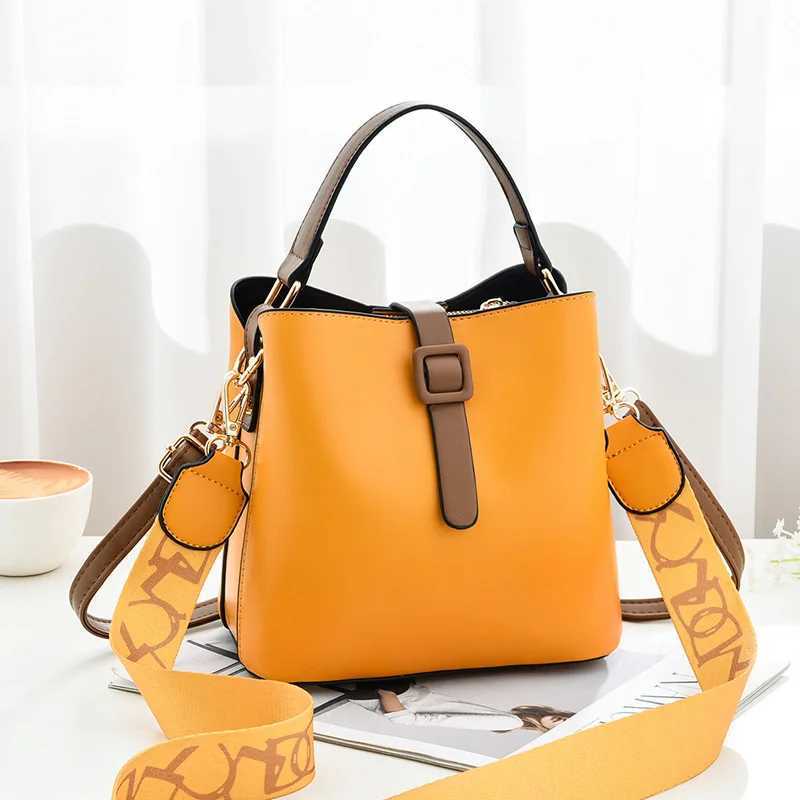 Womens Bags 2024 New Wide Shoulder Strap Womens Bucket Bag Korean Version Handbag Womens Single Shoulder Bag Crossbody BagT251213