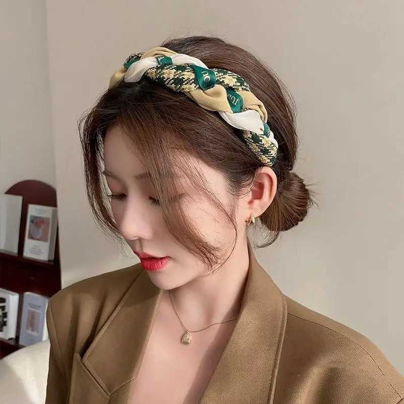 Retro Twist Plaid band for Wen Korean Style Elegant Fashion Girl Face Haiand Y251213