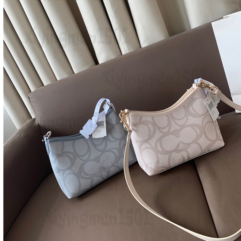 New luxury casual travel fashion single shoulder crossbody bag Designer crossbody bag Women's versatile travel bag
