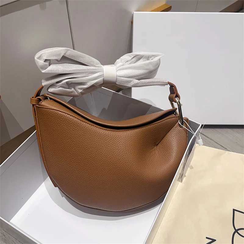 2025 New pea-shaped handbag soft leather single-shoulder pea bag simple pleated single-shoulder crossbody bagT251213