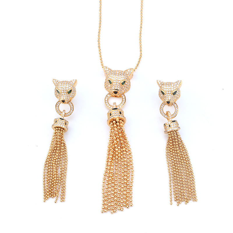 European and American Style Elegant Luxury Gold Leopard Tassel Earrings Fashionable and Graceful Leopard Head Necklace Women's Jewelry Set