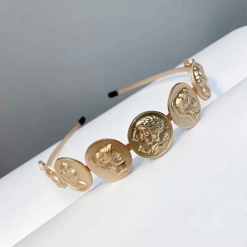 Golden Retro Portrait Crown band Rhinestone Metal Haiands Luxury Hair Decorate band Alloy Hair Hoops Hair Accories Y251213