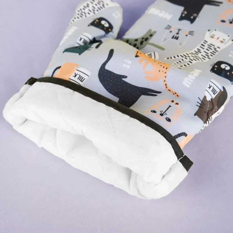 NXI Microwave Mitts Gloves Anti-scald Heat Resistant Insation Non-slip Kitchen Tools Oven Mitts Baking Accessories H251212