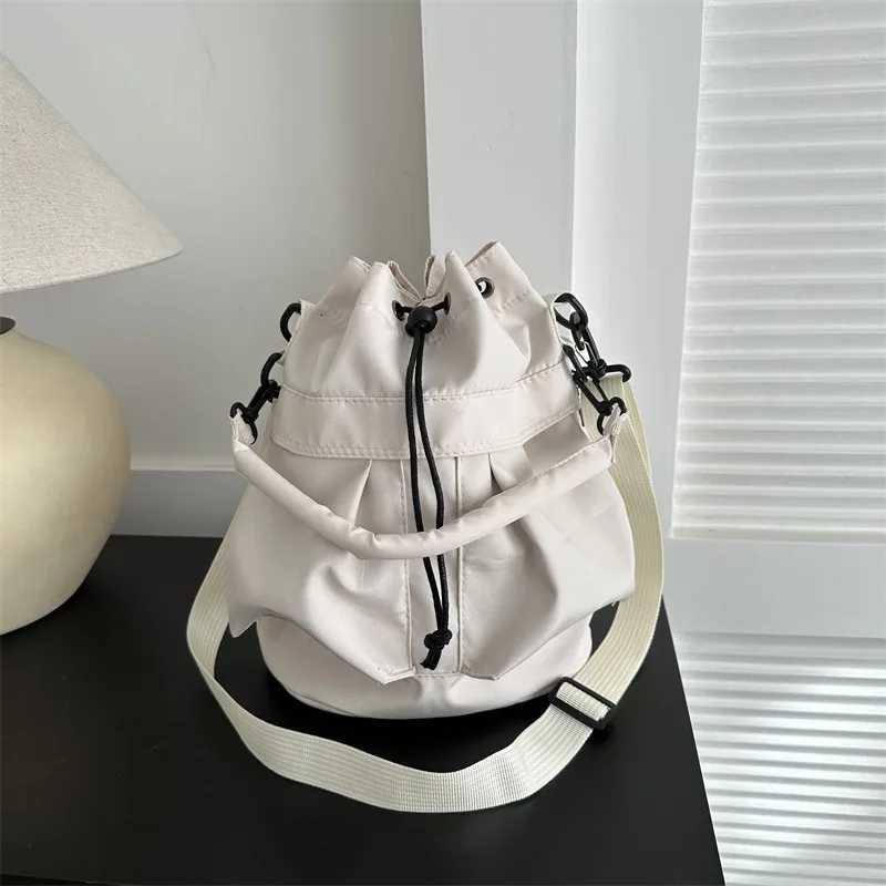 Fashionable Crossbody Bags for Women Shoulder Bag Large Capacity Oxford Women Bucket Bag Purse and Handbags BolsoT251213
