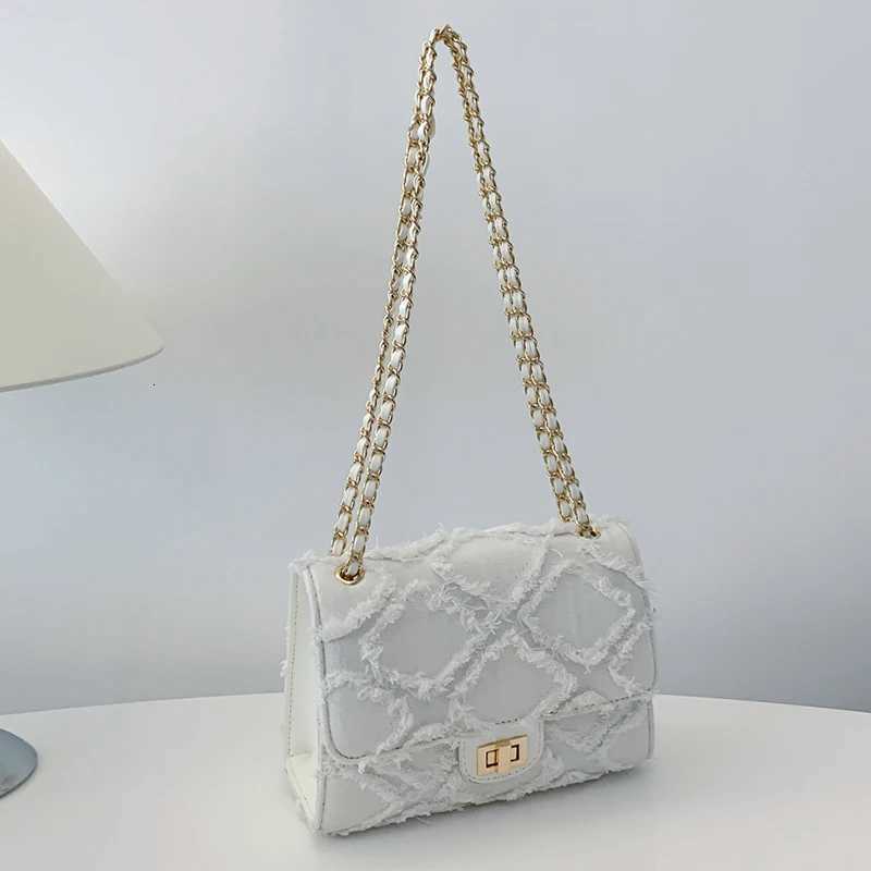 High-value diamond-shaped plaid shoulder bag fashionable metal chain messenger bag niche design simple and elegant temperamenT251213