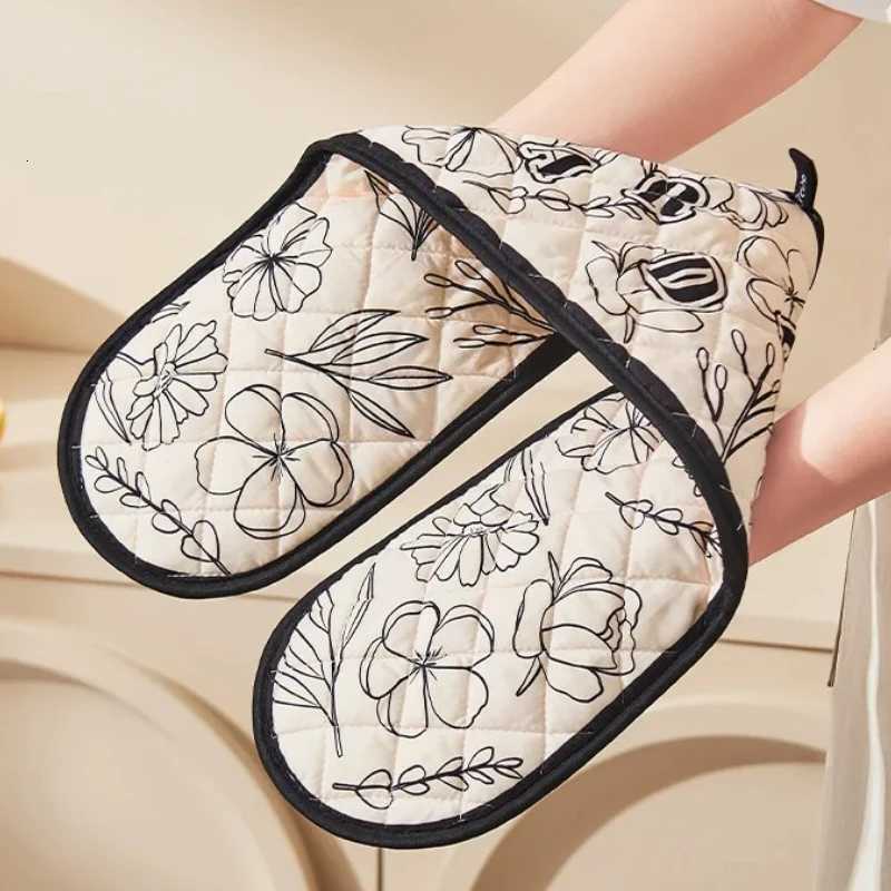 1pc Heat-Resistant Gloves Thicke One-Piece Insated Baking Tools High Temperatures Speciali for Ovens and Microwaves H251212