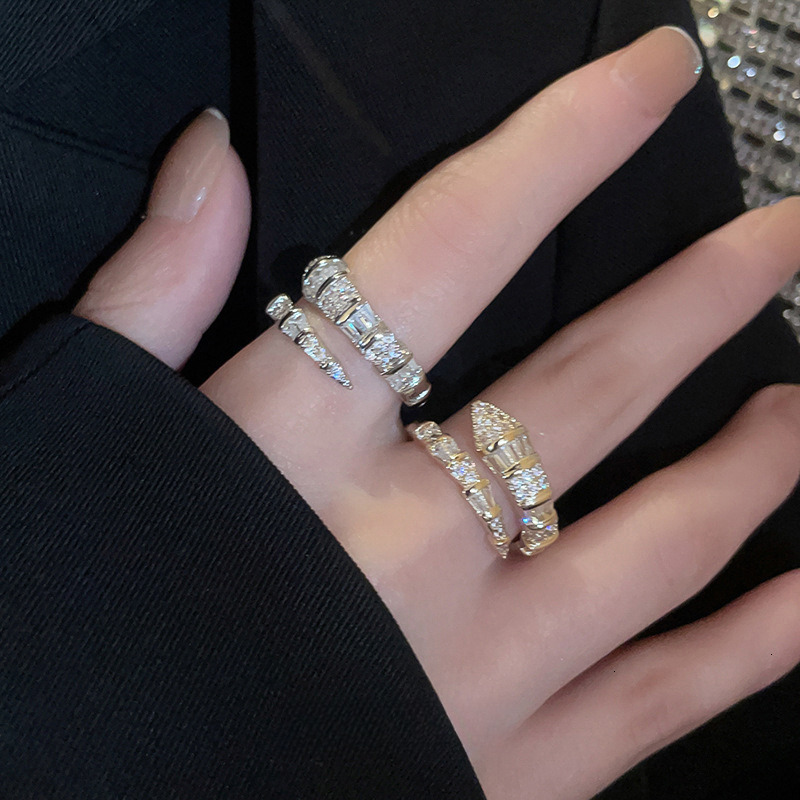 Luxury Brand Designer Jewelry Minimalist Style Zircon Snake Ring Niche High-end Design Index Finger Ring New Versatile Jewelry Wholesale For Women Fas