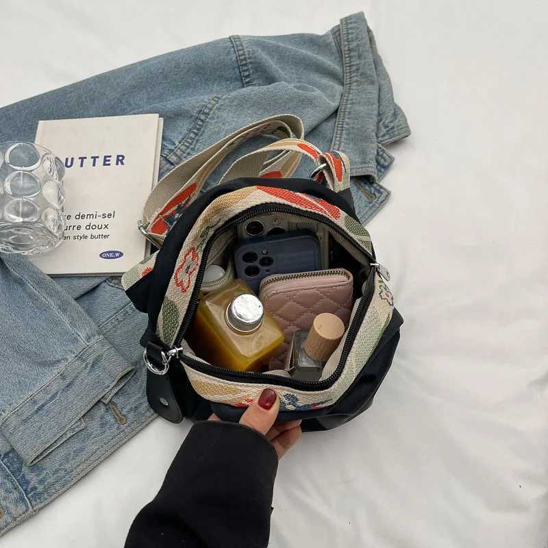 Fashion Crossbody Bags For Women Oxford Cloth Pillow Shell Shoulder Bag Large Capacity Travelling Casual Street Small Fabric BagT251213